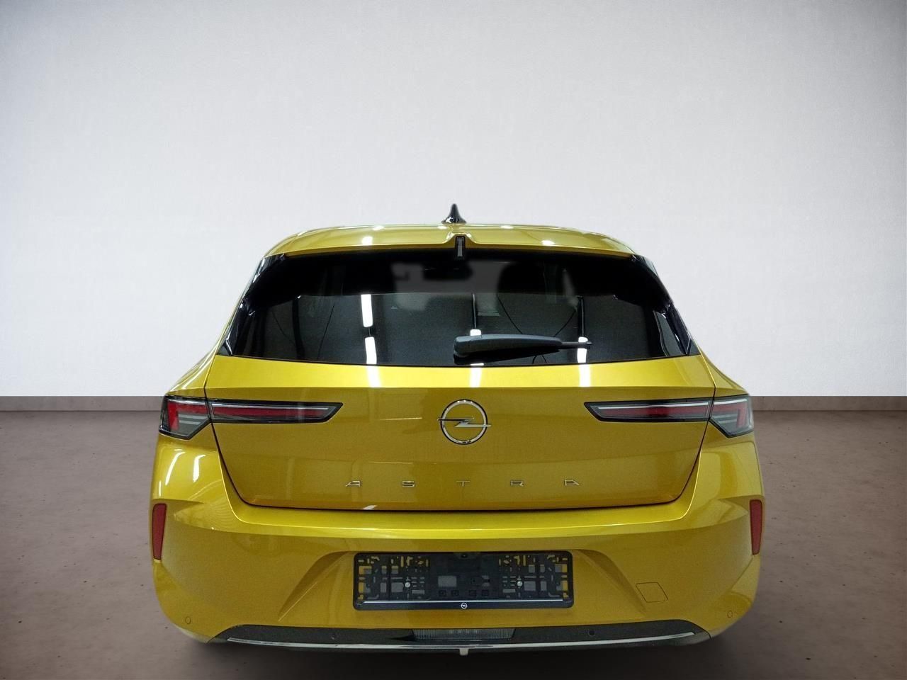 Fahrzeugabbildung Opel Astra L 1.2T Elegance