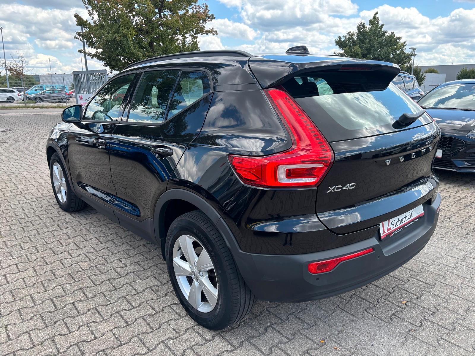 Volvo XC 40*AUTM*NAVI*LED*SHZG*STANDHEIZUN*SPUR*KAMERA