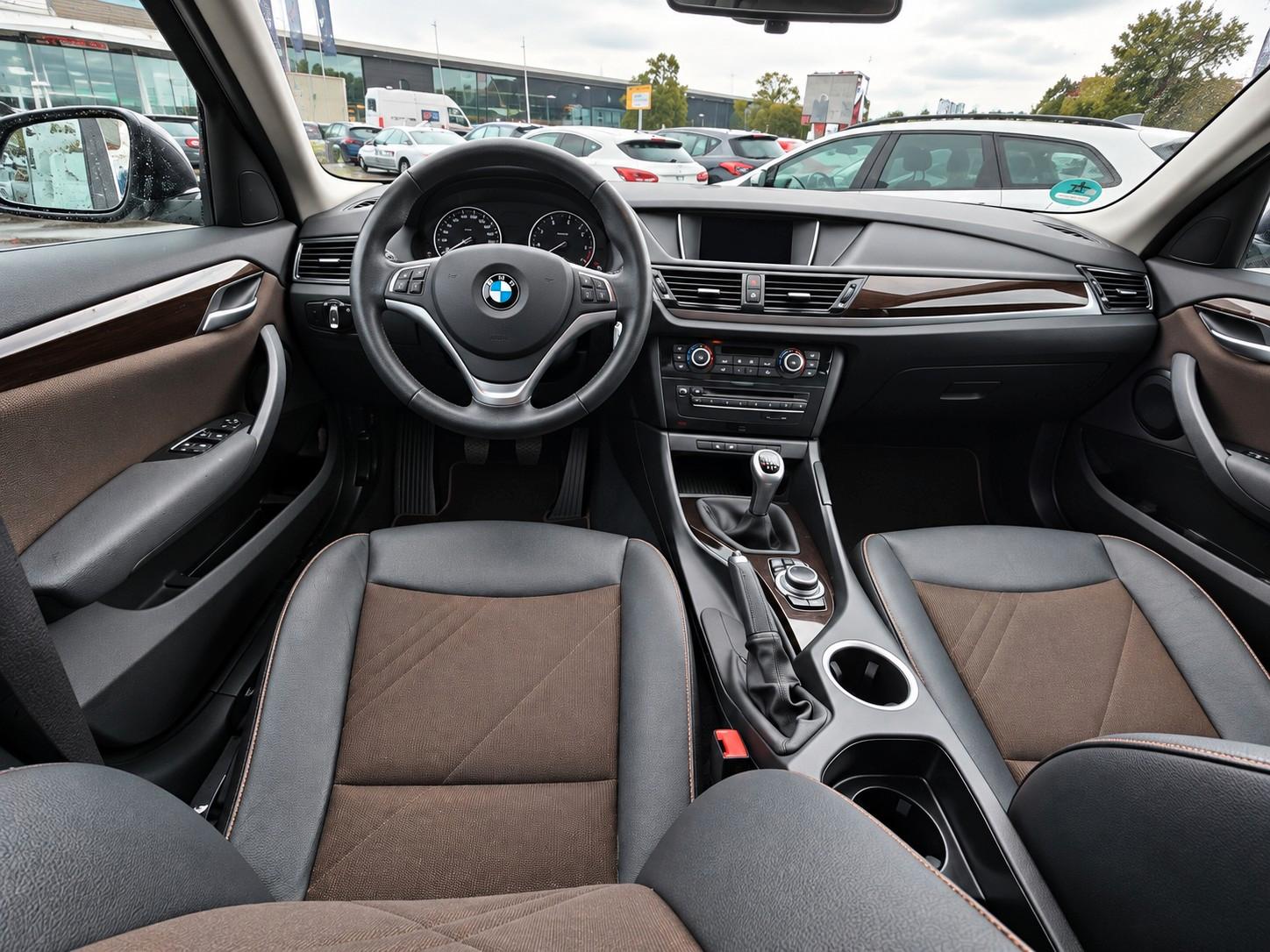 BMW X1 sDRIVE 18i 150ch X-LINE - GPS - SIÈGES CHAUFFANTS - RADARS AVANT/ARRIÈRE - XÉNON - CLIM BIZONE