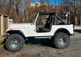 Jeep  CJ7 mit Lenkrad-Automatic V8
