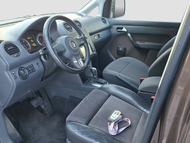 Fahrzeugabbildung Volkswagen Caddy Maxi Trendline Rollstuhlrampe