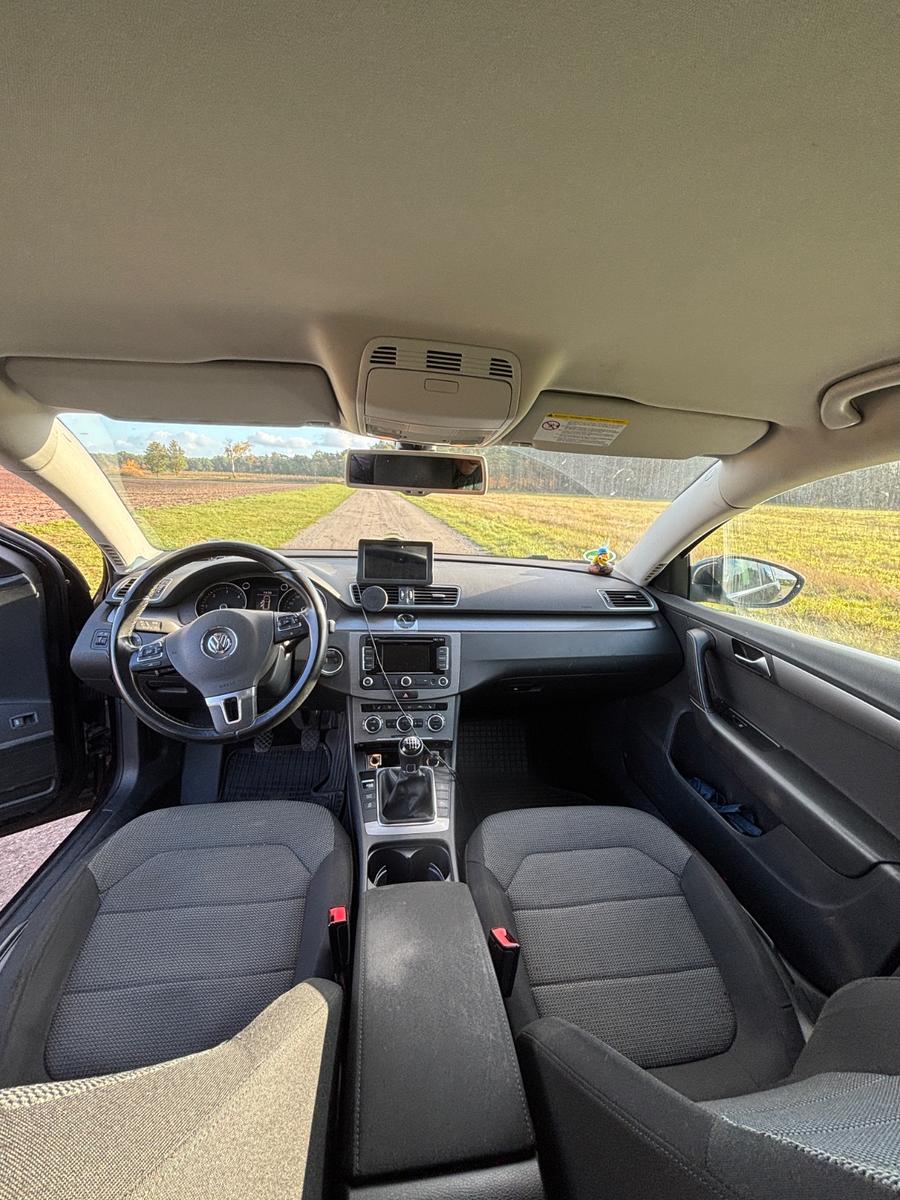 Volkswagen Passat 2013 — photo 8