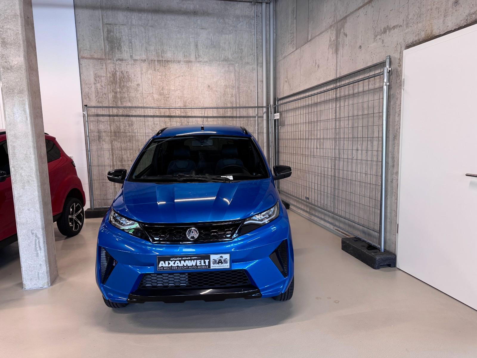 Aixam Ambition Crossover Premium  saphirblaumetallic