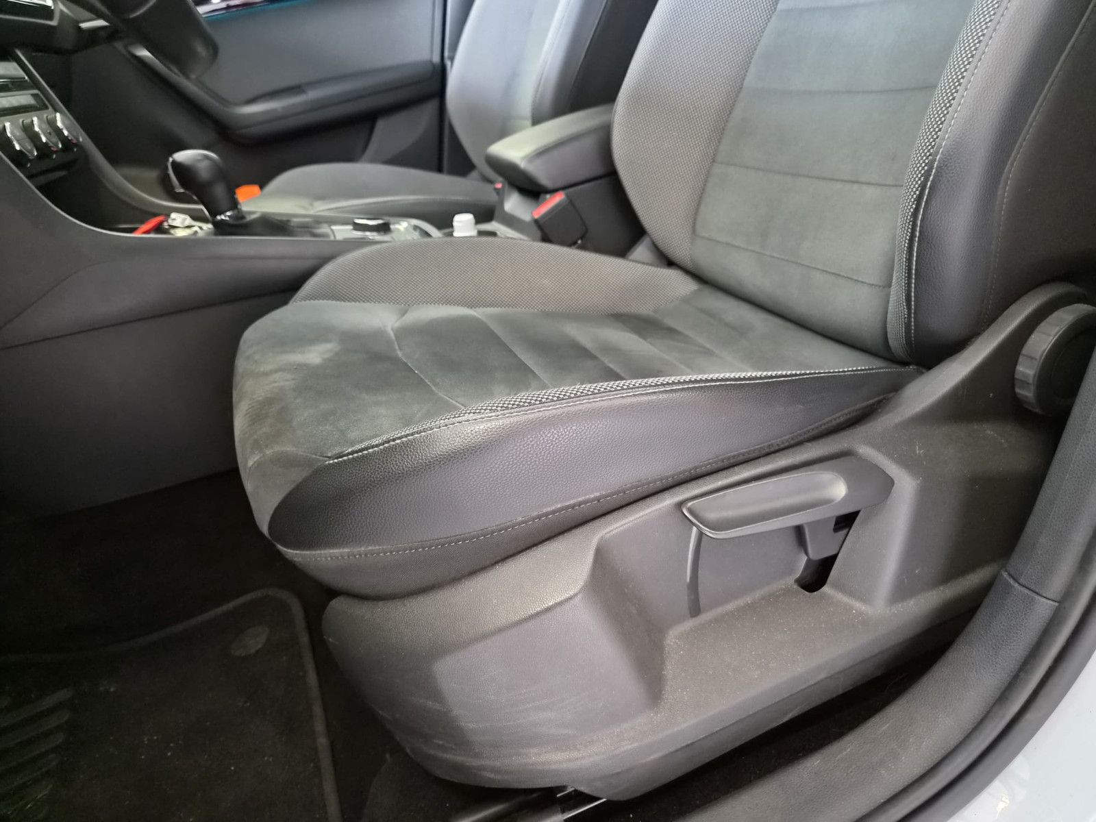 Fahrzeugabbildung SEAT Ateca Xcellence / 1. H./ Navi/Kamera / AHK