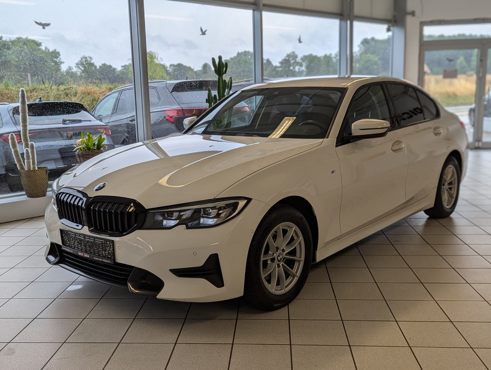 BMW 320 i Aut. Sport-Line T-Leder Shadow LED Kamera - Image 3
