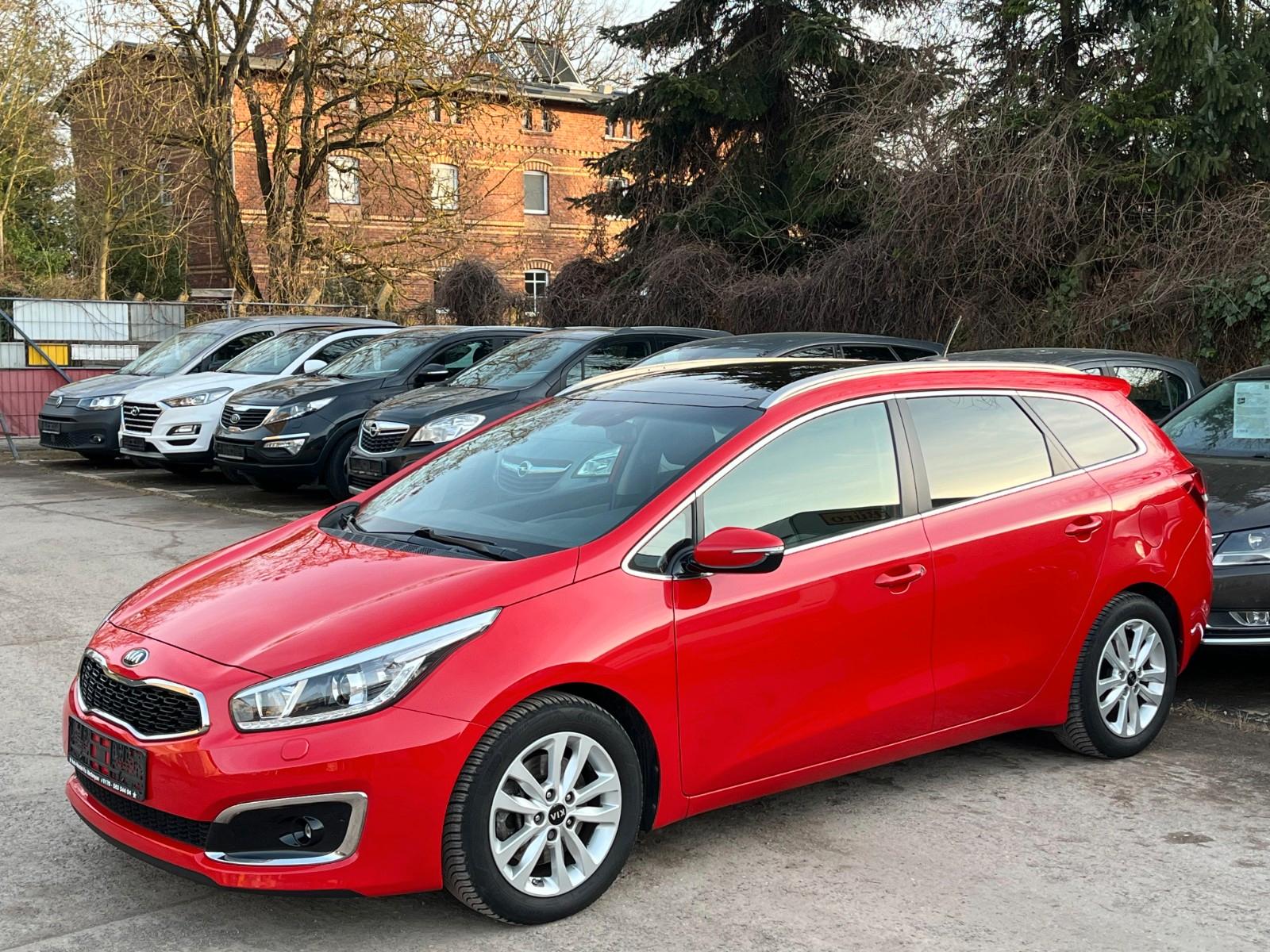 Kia cee'd 1,6/ Kombi / 1-Hand / Xenon / Navi  / AHK.