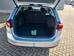 Fahrzeugabbildung Volkswagen Passat Variant 2.0 TDI DSG Business AHK KAMERA