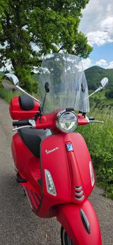 Vespa Primavera 125 E4 Sondermodell Rot/Matt - VESPA PRIMAVERA 125 S