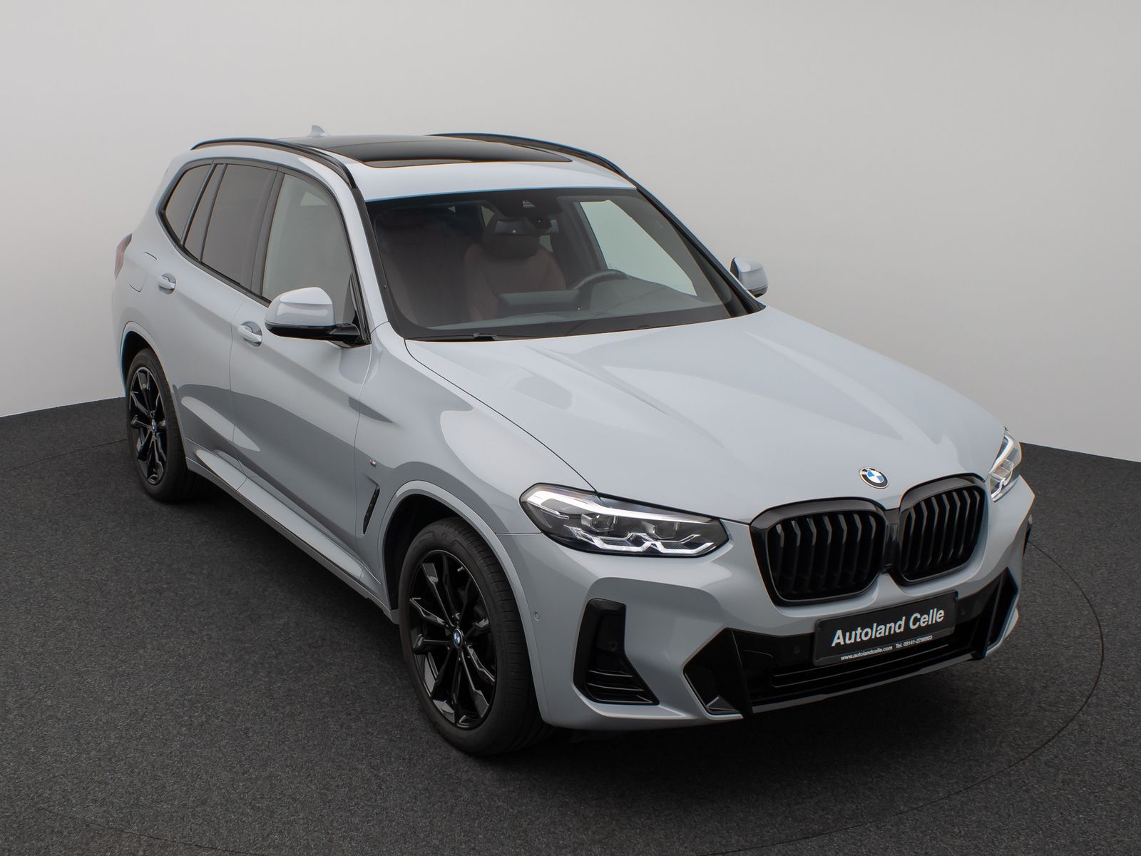 Fahrzeugabbildung BMW X3 xD20i M Sport HiFi Kamera DAB Panorama 20Zoll