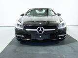 Mercedes-Benz SLK 250 BlueEfficiency AMBIENT+NAV+ILS+PTS+PANOR - Mercedes-Benz SLK 250 mit Benzin-Antrieb