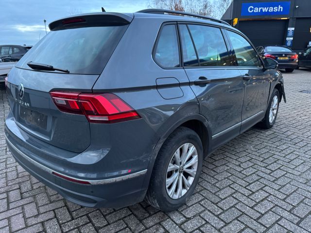 Volkswagen Tiguan Life 1.5 TSi - 110 Kw       DSG