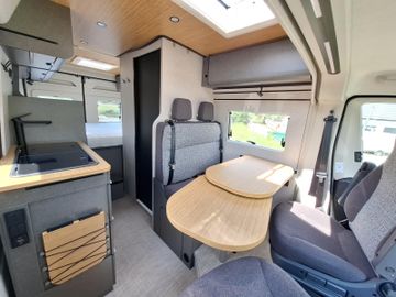 HYMER  ERIBA  HYMERCAR Redwood 601 Trail AHK Lithium LED Schwenkbad