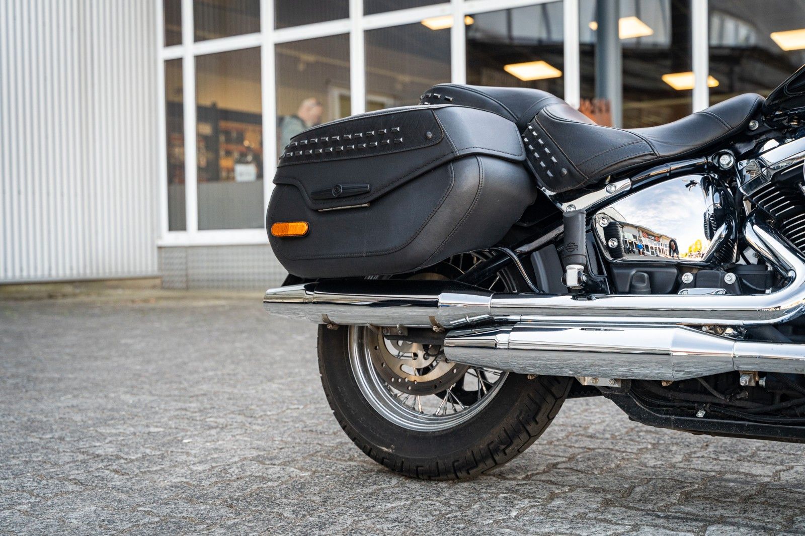 Fahrzeugabbildung Harley-Davidson Softail Heritage FLHCS 114 CUI -NEUWERTIG -