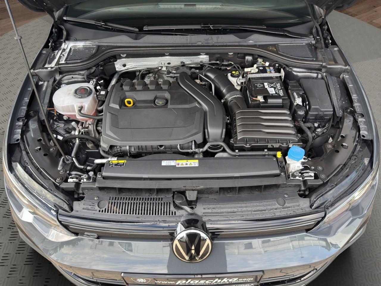 Volkswagen Golf VIII 1.5 eTSI DSG R-Line BLACK-STYLE+AHK+IQ, миниатюра 8