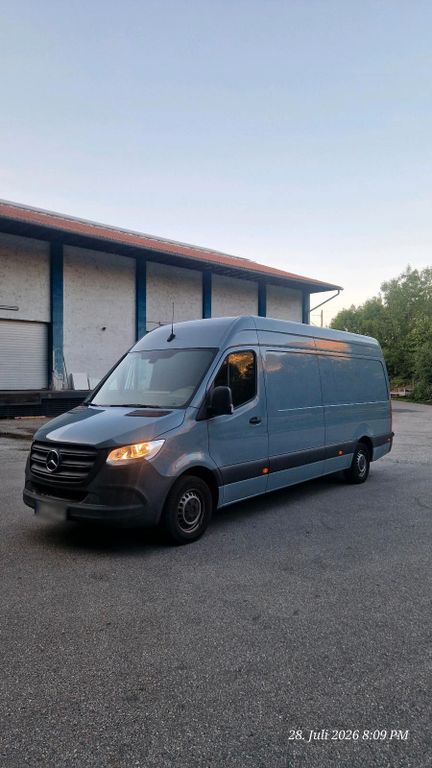 Image of Mercedes-Benz Sprinter