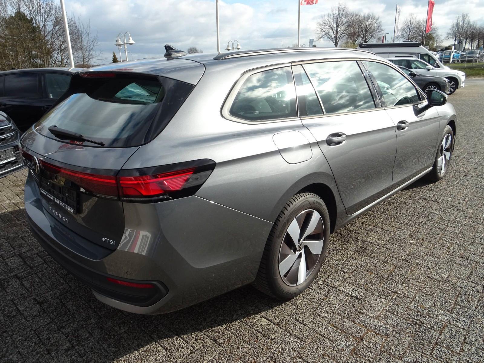 Volkswagen Passat Variant 1.5 eTSI 110 kW DSG LED PDC SHZ