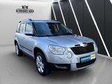Skoda Yeti Ambition 4x4 Finanzierung Garantie - silberne Skoda Yeti