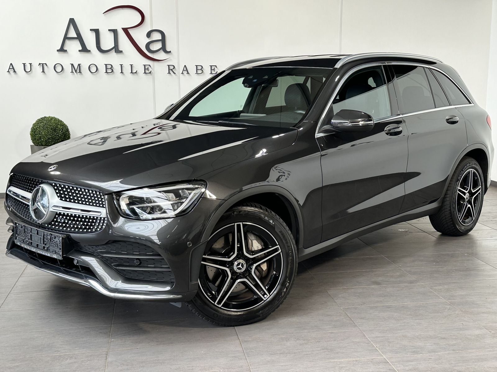 Fahrzeugabbildung Mercedes-Benz GLC 220d 4M 9G AMG-Line NAV+LED+SHZ+KAM+DIGDISPL