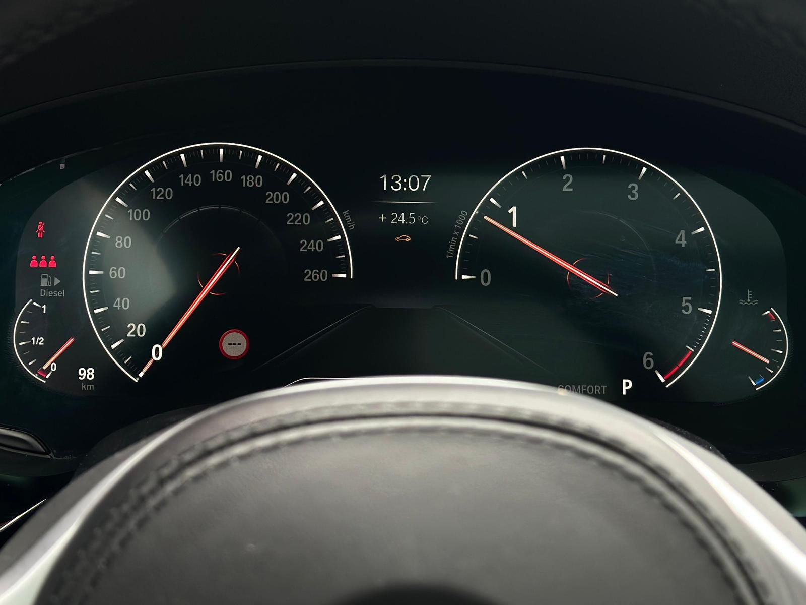BMW 520d xDRIVE M SPORT SHADOW* LED#SHZ#PANO#KEY#DAB - Image 13