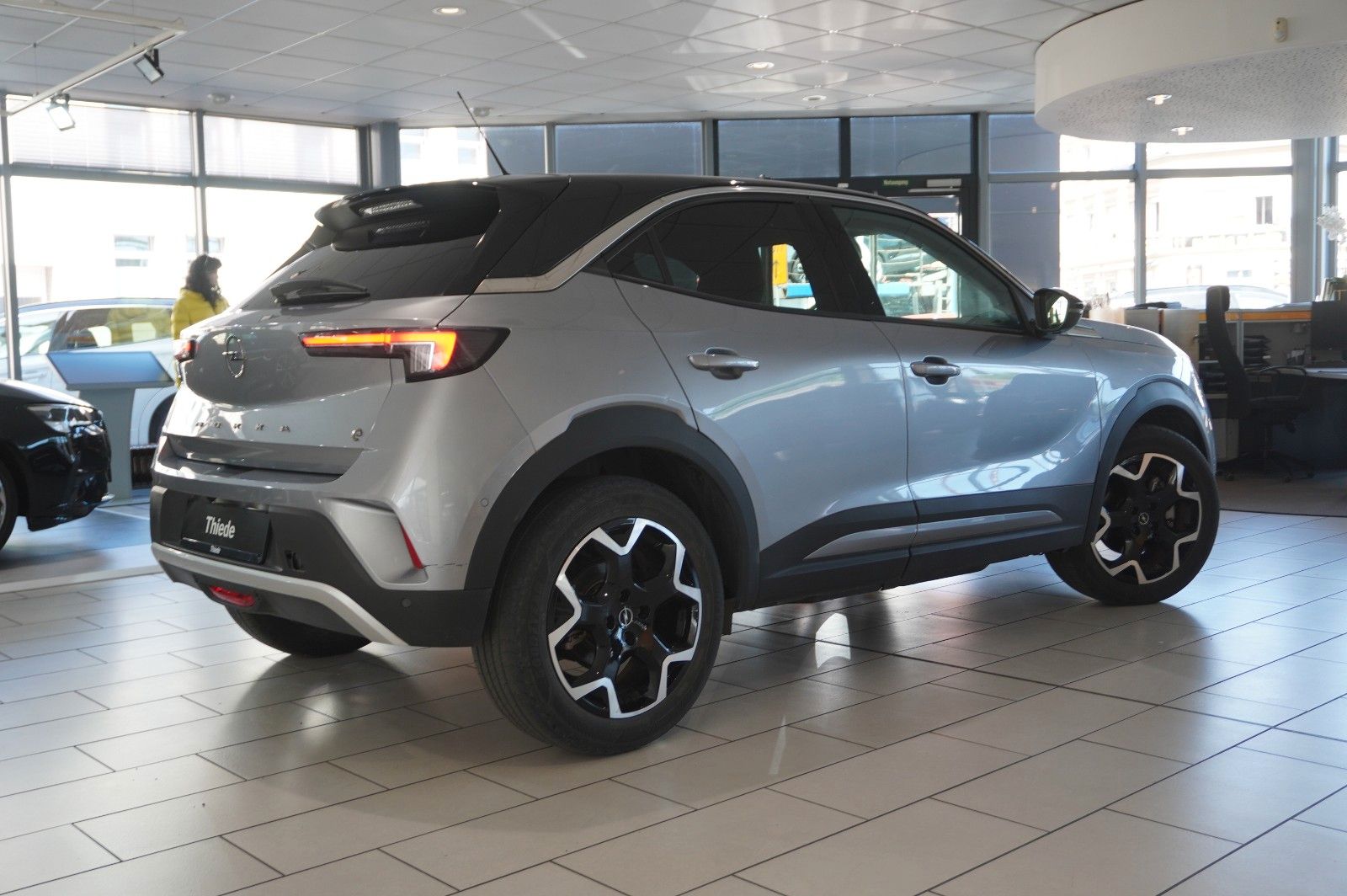 Fahrzeugabbildung Opel Mokka-e ULTIMATE 3-PHASIG NAVI/LED/KAMERA/DAB+