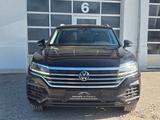 Volkswagen Touareg 4Motion+AUTO*PANO*SPUR*AHK* - Volkswagen: Sp