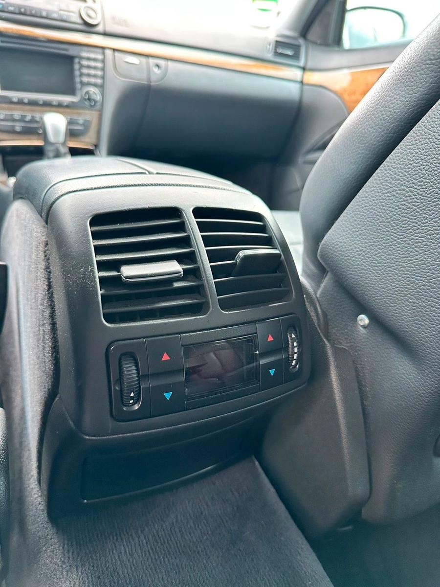 Mercedes-Benz E350 2005 — photo 7