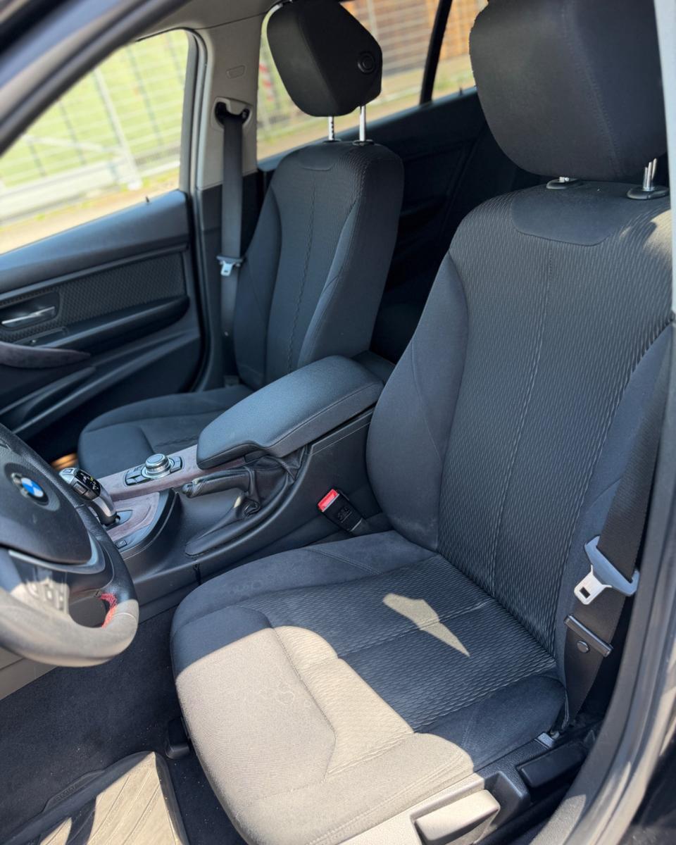 BMW 318 2014 — photo 17