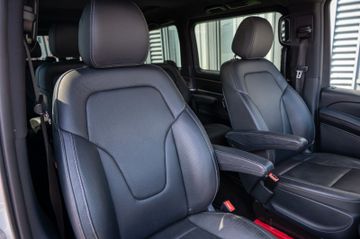Fahrzeugabbildung Mercedes-Benz V 300 4MATIC|360°|AHK|SHZ|PANO|SPUR|TOTW.