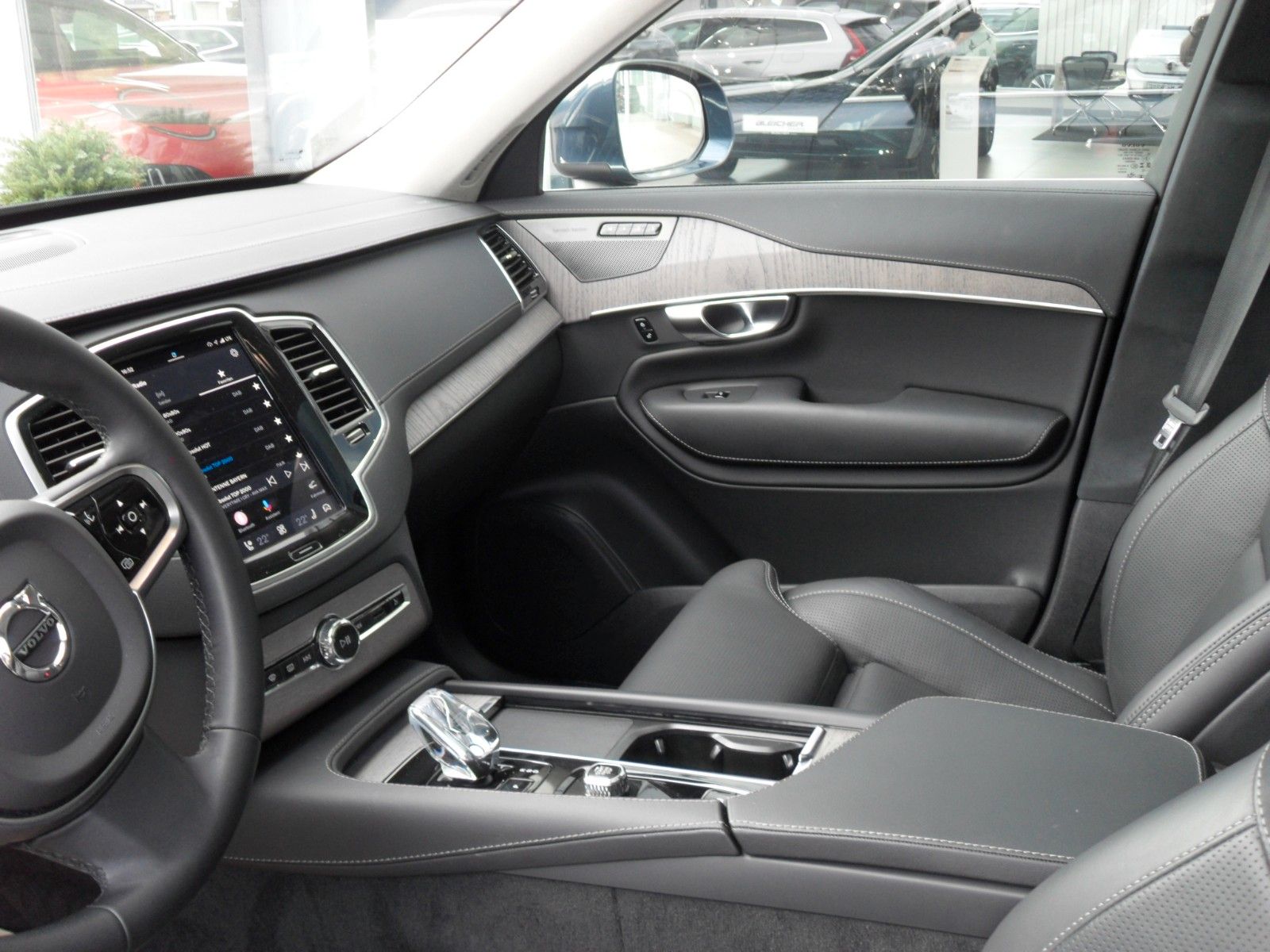 Fahrzeugabbildung Volvo XC 90 Ultimate Bright AWD