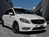 Mercedes-Benz EDITION 1*SportPaket*NAVI*Bi-XENON*KAMERA*SHZ* - Mercedes-Benz B 200 in Hamm