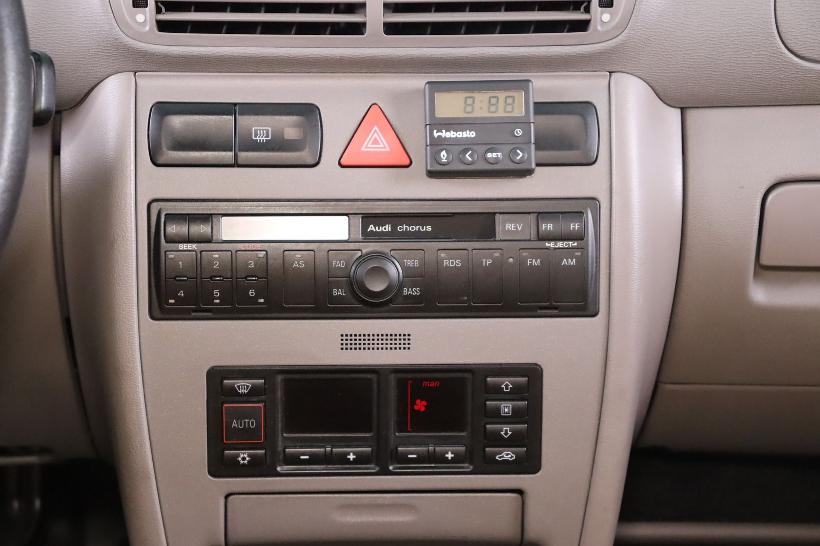 Fahrzeugabbildung Audi A3 1.8 * 1.Hand * Standhzg. * HU/AU neu