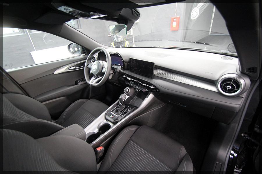 Alfa Romeo Tonale Super PDC / NAVI / ANDROID