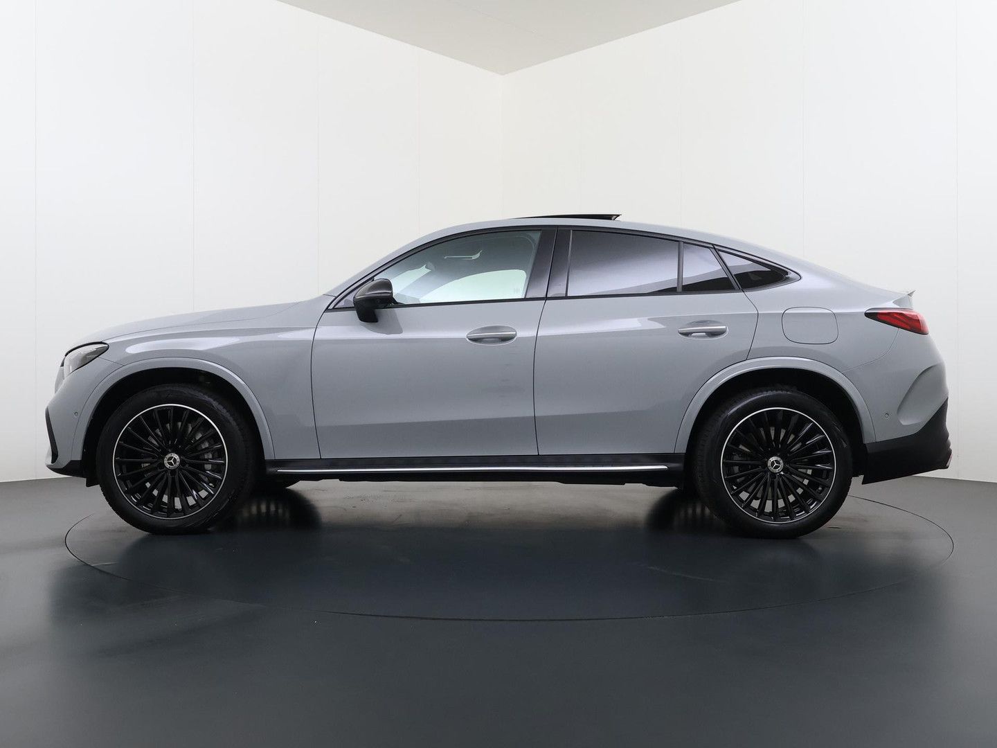 Mercedes-Benz GLC 400 Coupé 400e 4MATIC AMG Line | Nightpakket imagem 3