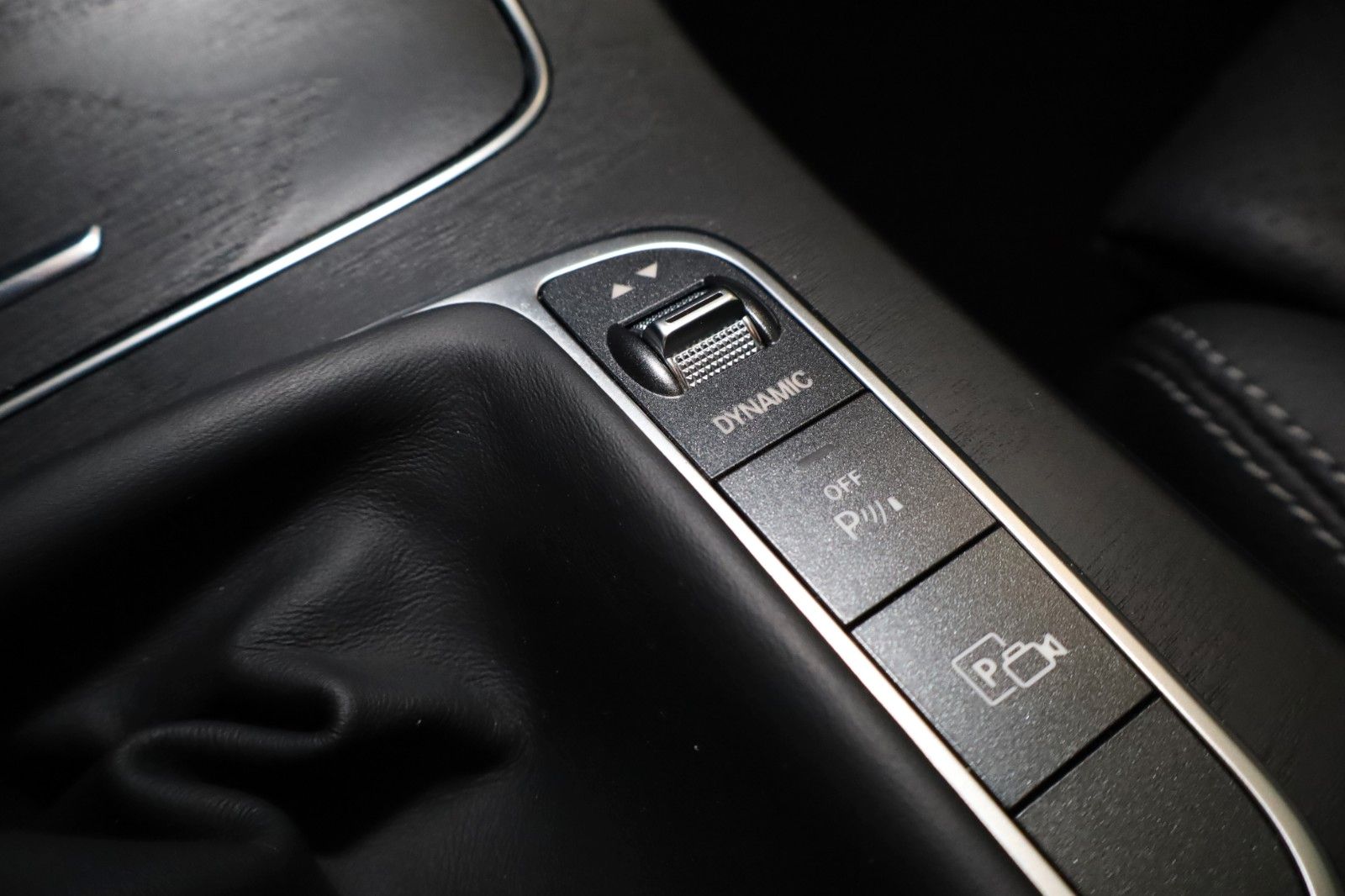 Fahrzeugabbildung Mercedes-Benz C 200d T AMG Line Navi, LED, Kamera, ConnectME