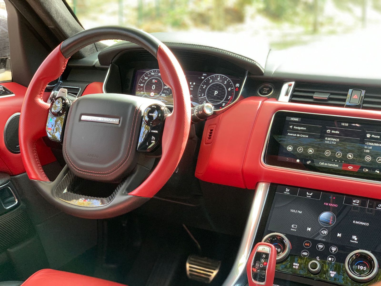 Land Rover Range Rover Sport 5.0 P575 SVR Carbon*Pano*360° foto 9