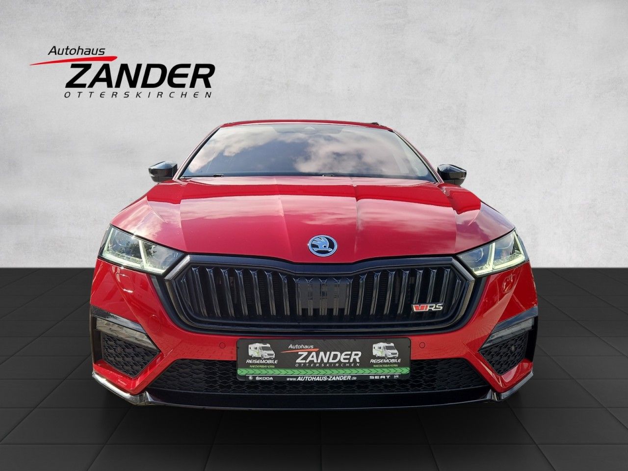 Fahrzeugabbildung SKODA Octavia Combi RS,AHK,Matrix,Navi,SHZ,Panorama