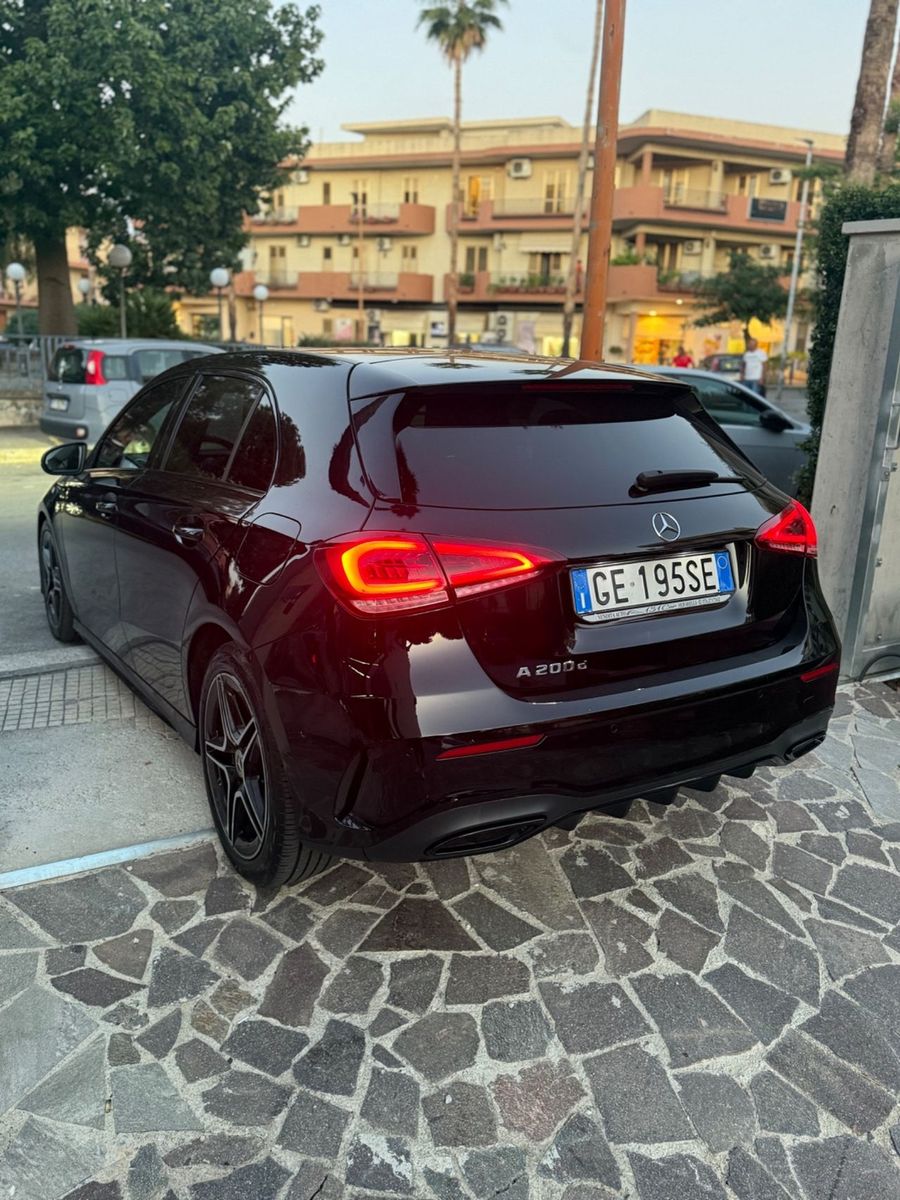 Mercedes-Benz Mercedes-benz A 200 d Automatic Premium imagem 3