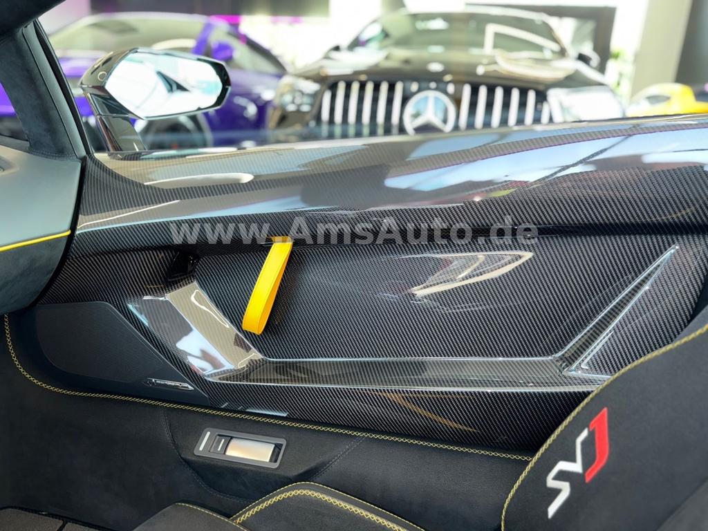 Lamborghini Aventador