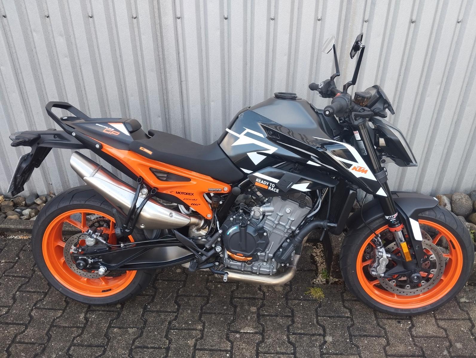 KTM 890 Duke GP