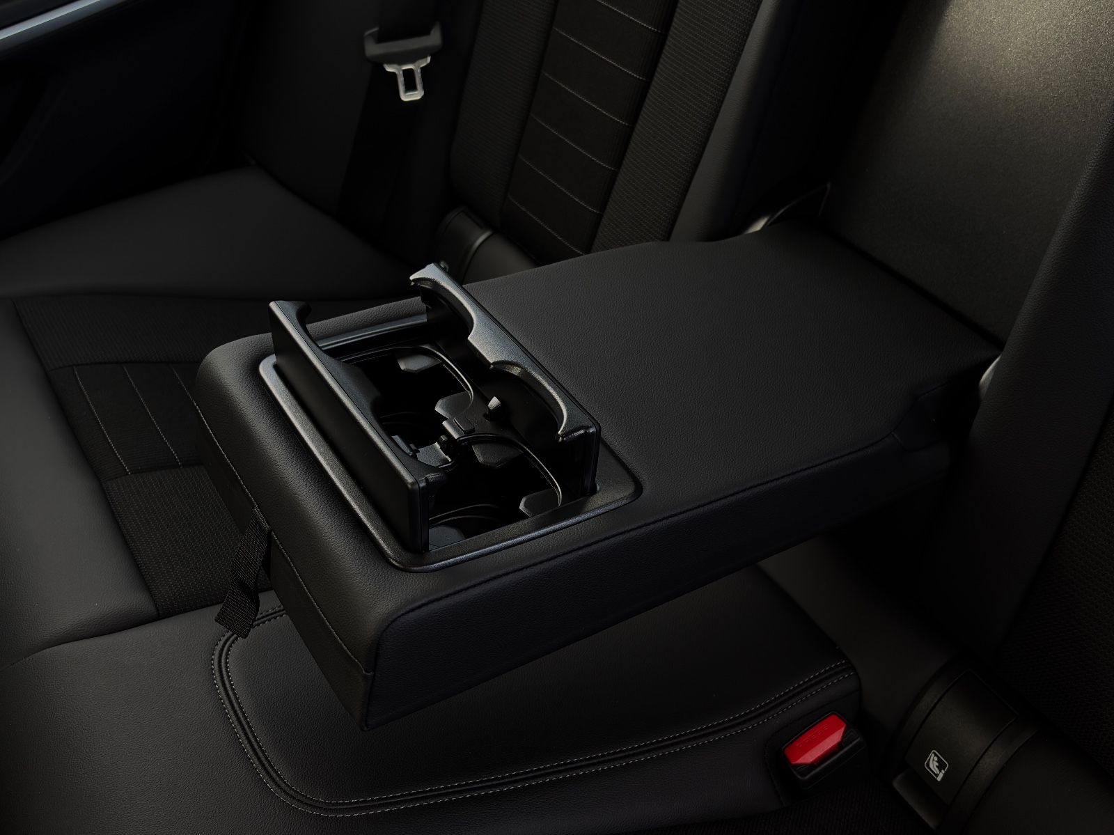 Fahrzeugabbildung BMW 320i Limo Sport Line 3Z-Klima Temp. LCProf. AHK