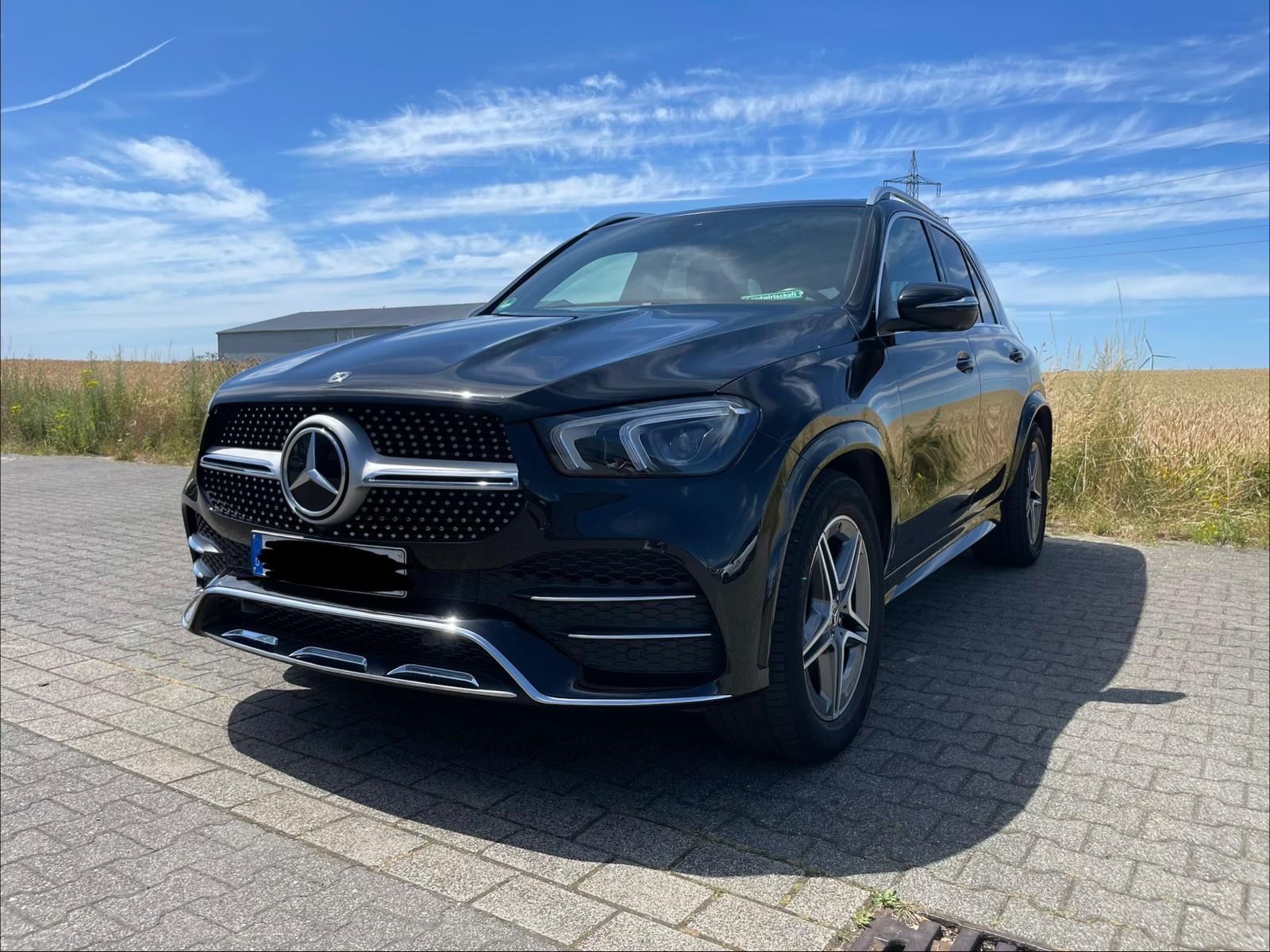 MERCEDES-BENZ Sehr gepflegter GLE 300 d 4MATIC AMG Paket 