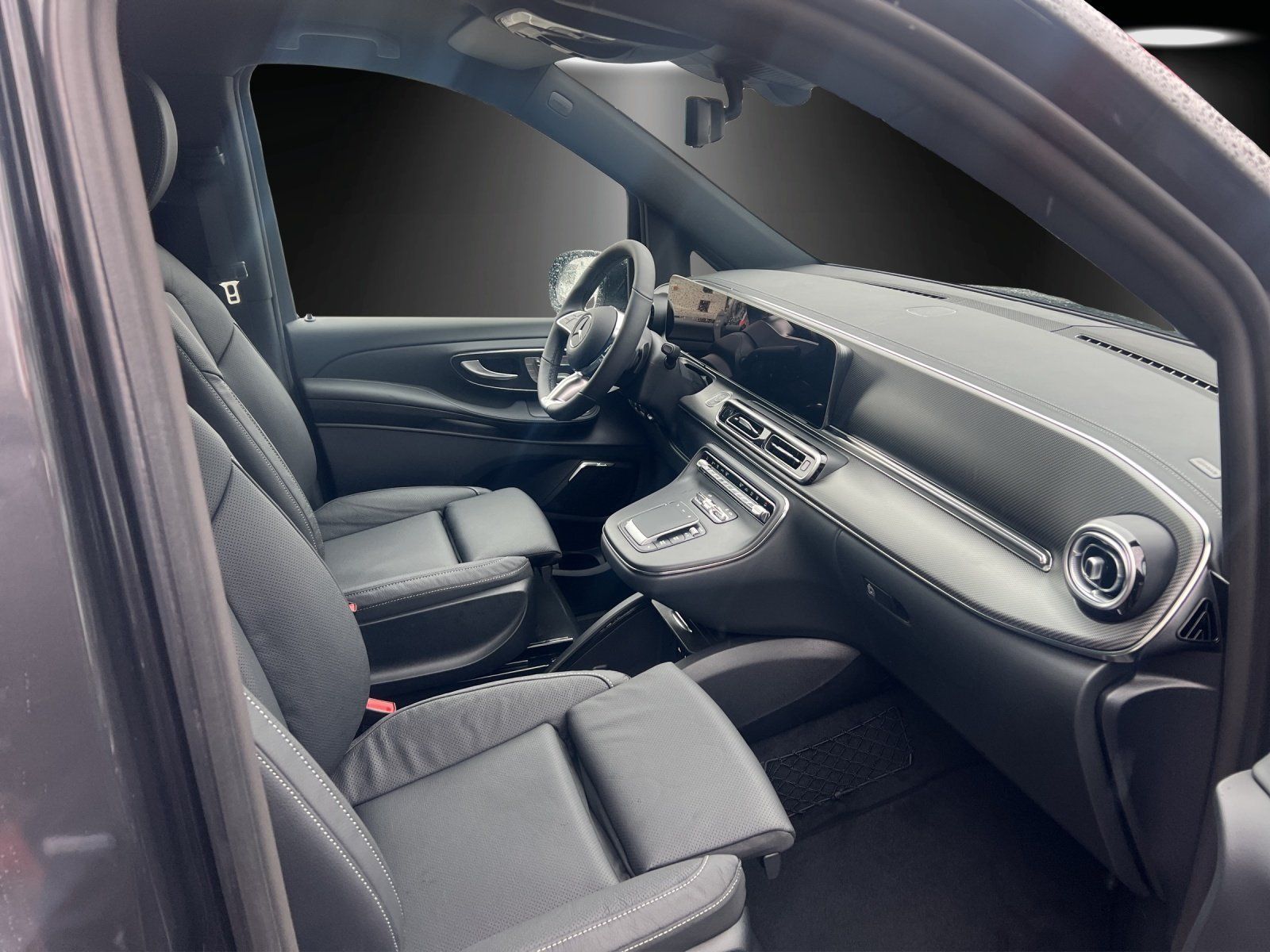 Fahrzeugabbildung Mercedes-Benz V 300 d 4MATIC PanoDach AMG-Paket BurmesterSound