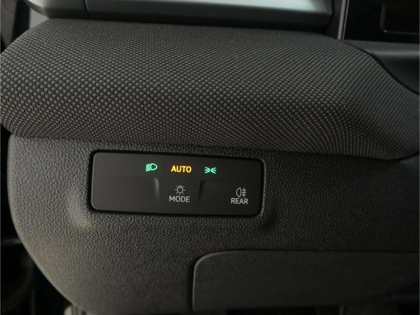 Volkswagen T-Roc 1.5 eTSI Life DSG NAV/LED/ACC/Kamera, миниатюра 18