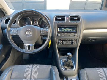 Volkswagen Golf - 10