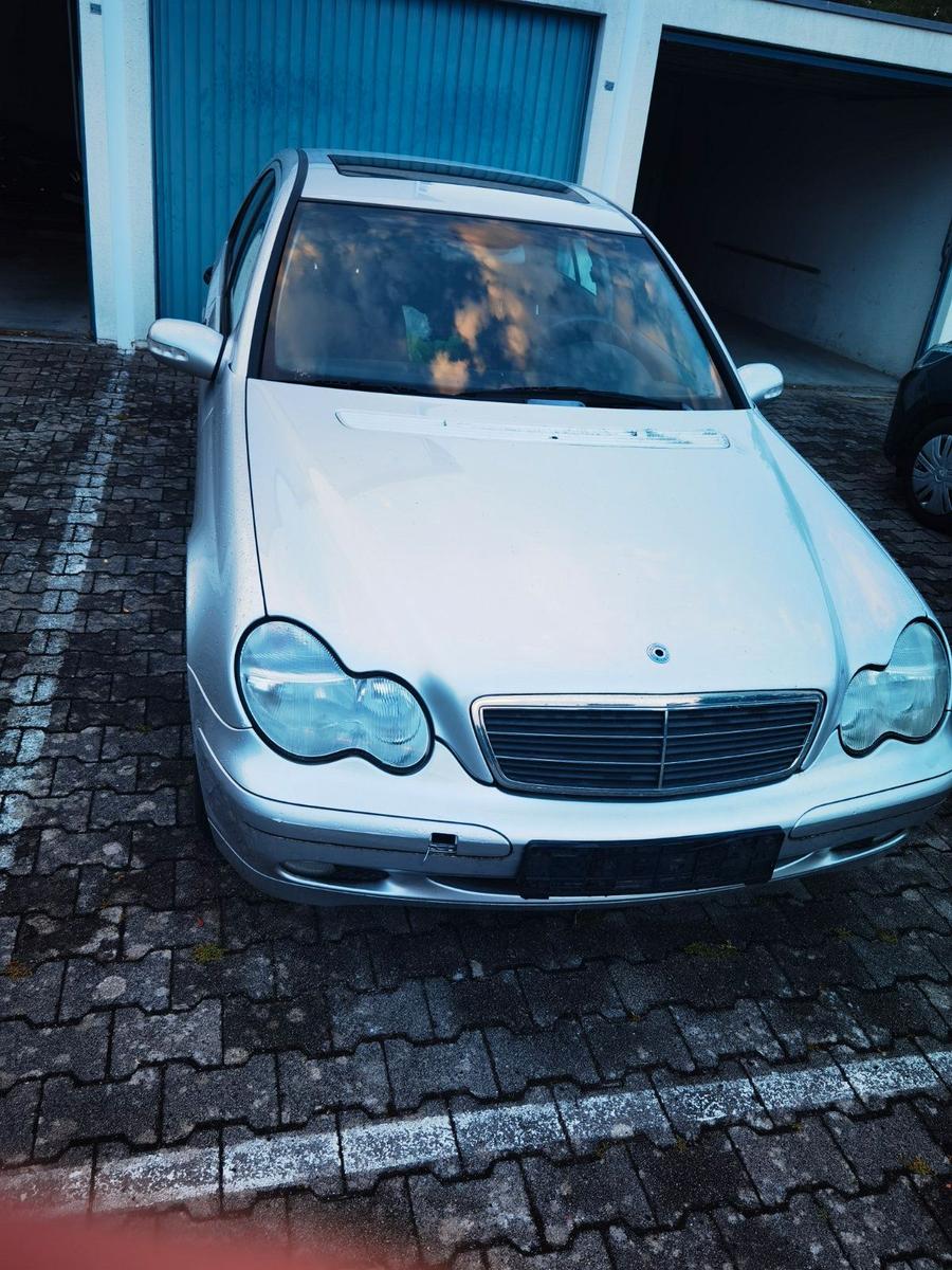 Mercedes-Benz C 180