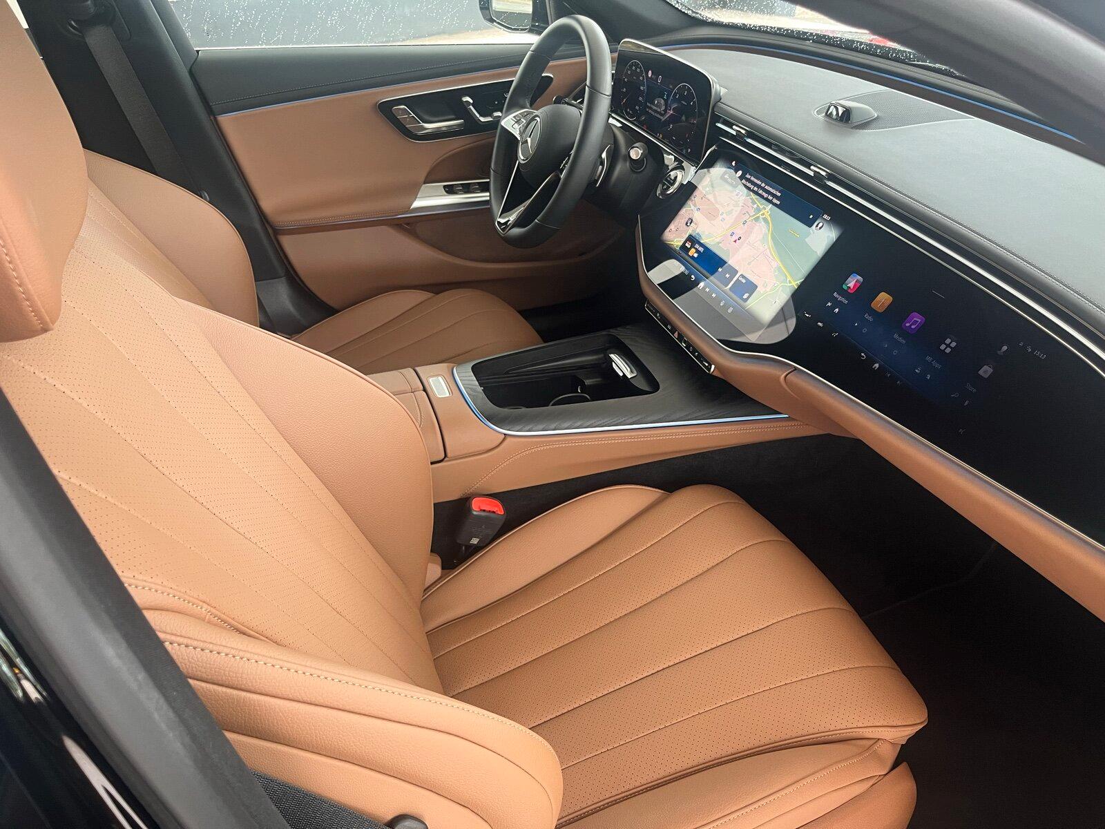 Mercedes-Benz E 220 d T AVANTGARDE/Distronic/Memory/Kamera/AHK
