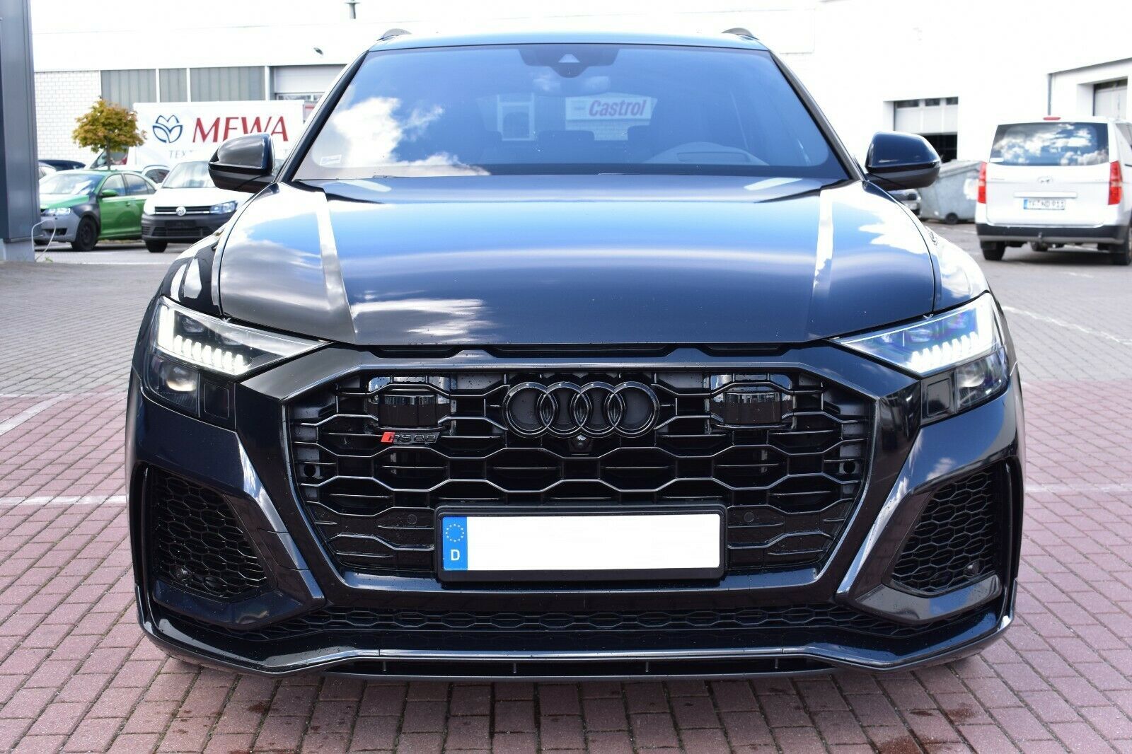 Fahrzeugabbildung Audi RSQ8 4.0 TFSI*PANO*LUFT*RS AGA*23*VOLL*Mietkauf