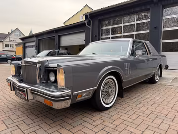 Lincoln Mark 1983