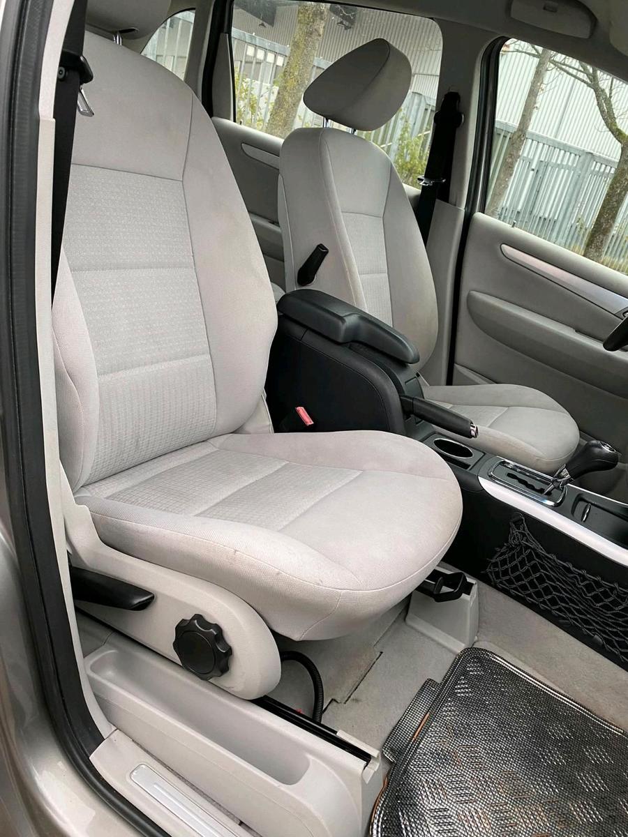 Mercedes-Benz  2006 — photo 7