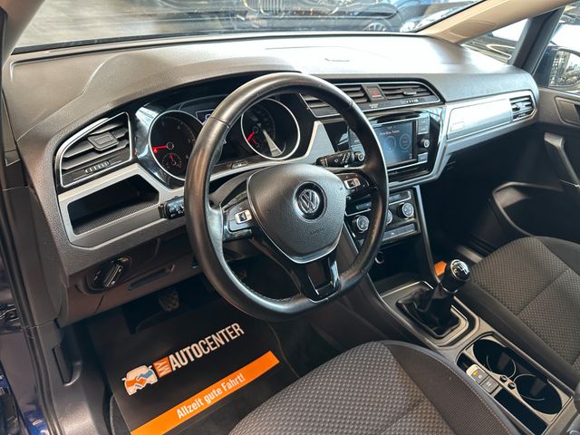 MYAUTOCENTER – Gebraucht- und Jahreswagen mit Werkstattservice in Pfaffenhofen Volkswagen Touran *1.HAND*Tempo*Klima*AHK*PDC*